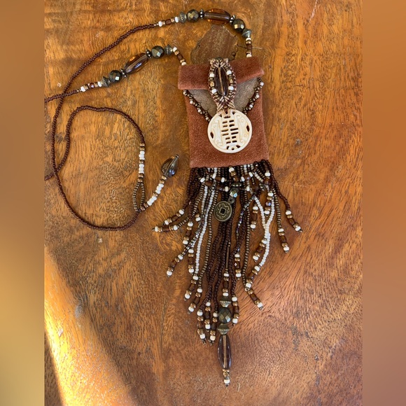 Native American Deerskin Leather Bead & Ivory  Fringed Pouch Bag Necklace - Picture 3 of 13